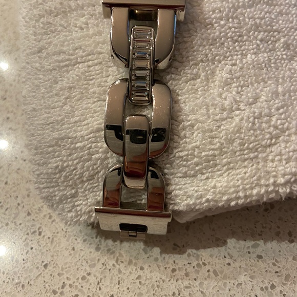 Women Guess watch - Picture 3 of 3